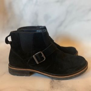 LL Bean Old Port Suede Ankle Boots